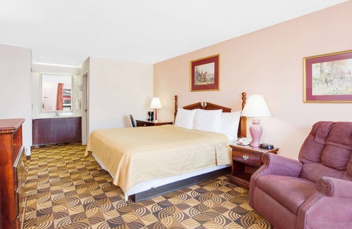 Greenville Hotel | Days Inn by Wyndham Greenville MS
