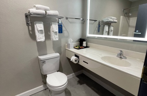 Jefferson City Hotel | Days Inn by Wyndham Jefferson City