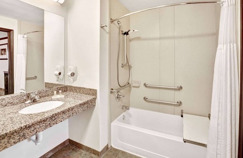 South Oklahoma City Hotel | Days Inn by Wyndham Oklahoma City/Moore