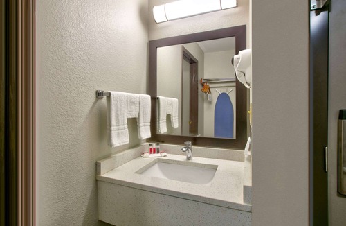 Robinsonville Hotel | Days Inn by Wyndham Tunica Resorts
