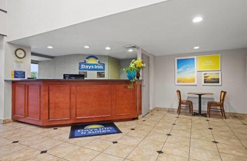 Utica Hotel | Days Inn by Wyndham Utica