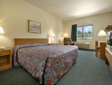 Warsaw Hotel | Days Inn by Wyndham Warsaw