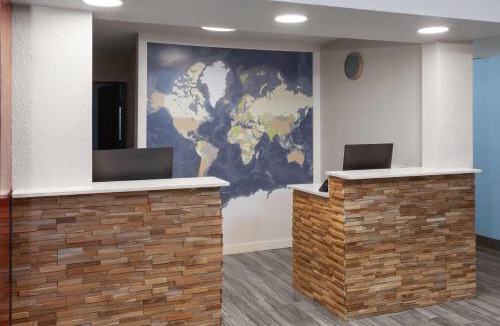 Waukegan Hotel | Days Inn by Wyndham Waukegan