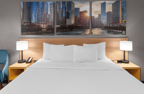 Waukegan Hotel | Days Inn by Wyndham Waukegan