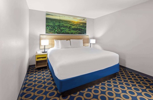 Wauseon Hotel | Days Inn by Wyndham Wauseon