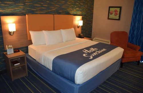 Wayne Hotel | Days Inn by Wyndham Wayne