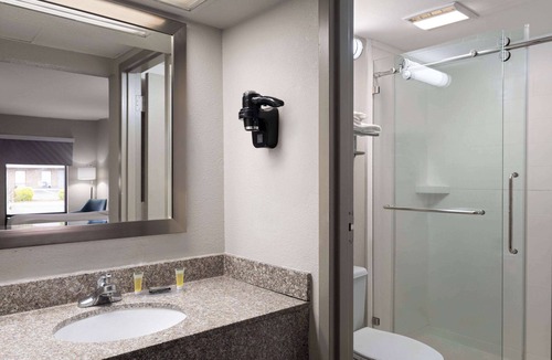Weldon Hotel | Days Inn by Wyndham Weldon/Roanoke Rapids
