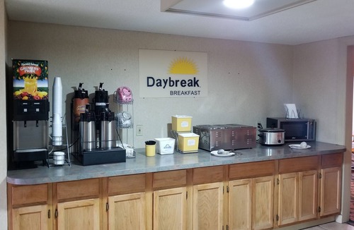 West Memphis Hotel | Days Inn by Wyndham West Memphis