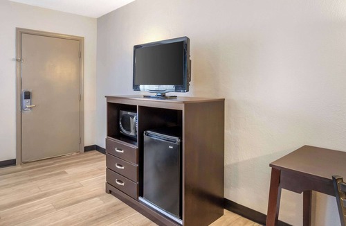 Wrightstown Hotel | Days Inn by Wyndham Wrightstown McGuire AFB/Bordentown