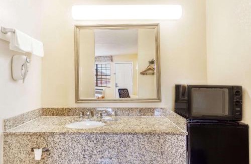 Yazoo City Hotel | Days Inn by Wyndham Yazoo City