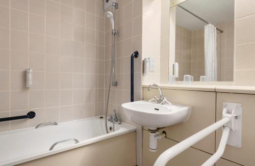 Rooks Bridge Hotel | Days Inn Hotel Sedgemoor