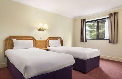 Stone Hotel | Days Inn Stafford