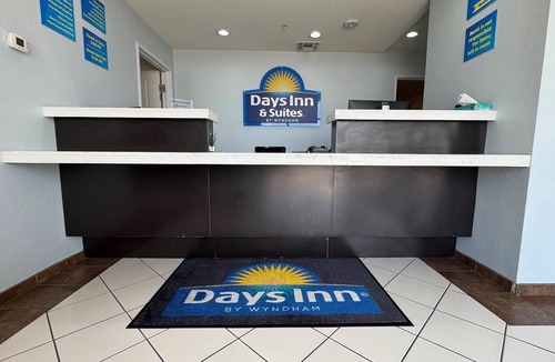 Colorado City Hotel | Days Inn & Suites by Wyndham Colorado City/I-20