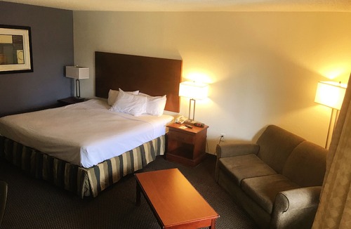 Tillmans Corner Hotel | Days Inn & Suites by Wyndham Mobile