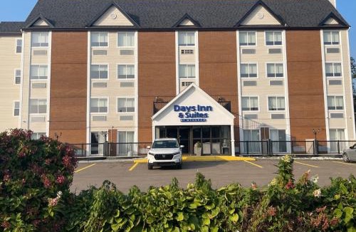 Summerside Hotel | Days Inn & Suites by Wyndham Summerside