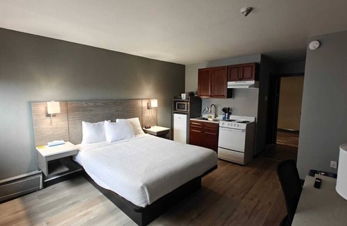 Summerside Hotel | Days Inn & Suites by Wyndham Summerside