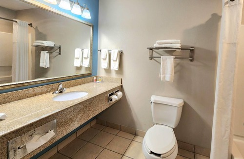 Thibodaux Hotel | Days Inn & Suites by Wyndham Thibodaux