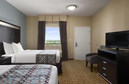Gonzales Hotel | Days Inn & Suites by Wyndham Gonzales TX