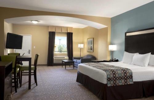 Gonzales Hotel | Days Inn & Suites by Wyndham Gonzales TX