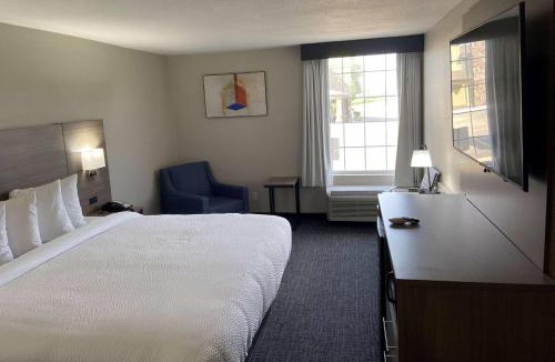 Tahlequah Hotel | Days Inn & Suites by Wyndham Tahlequah