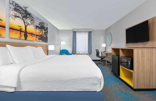 Cabot Hotel | Days Inn & Suites by Wyndham Cabot