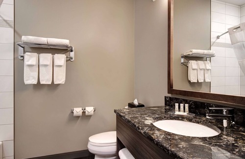 Warman Hotel | Days Inn & Suites by Wyndham Warman