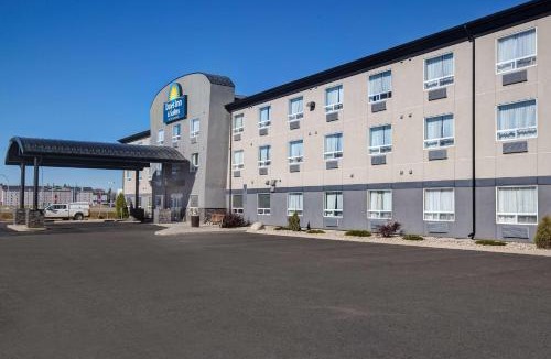 Yorkton Hotel | Days Inn & Suites by Wyndham Yorkton