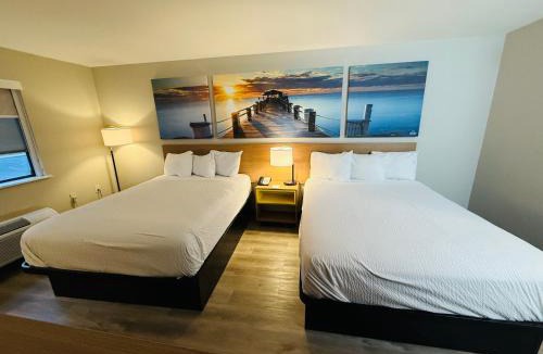 Brinkley Hotel | Days Inn & Suites by Wyndham Brinkley