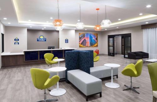 Barker Hotel | Days Inn & Suites by Wyndham Houston NW Cypress