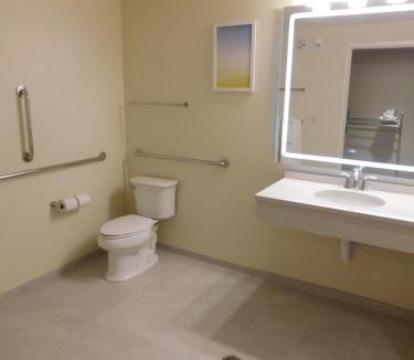 Kearney Hotel | Days Inn & Suites by Wyndham Kearney NE