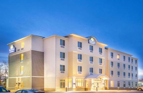 Kearney Hotel | Days Inn & Suites by Wyndham Kearney NE
