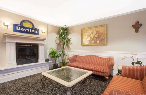 Murphys Corner Hotel | Days Inn by Wyndham Everett