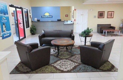 West San Antonio Hotel | Days Inn by Wyndham San Antonio Northwest/Seaworld
