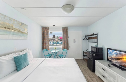 Wildwood Hotel | Daytona Inn and Suites - Single Queen