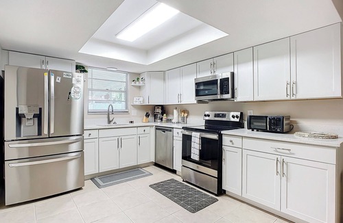 Holly Hill House | Daytona's Perfect 10