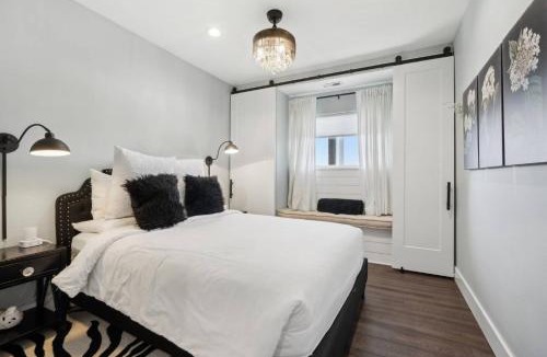 Amity House | Daze Off Amity