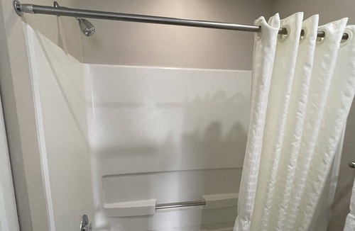 Dublin Apartment | Dazzling Dublin 2 bed 2 baths!
