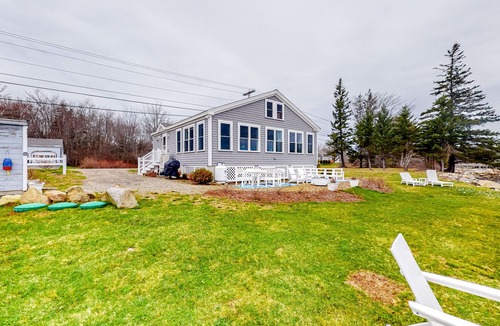 Tenants Harbor House | Dazzling ocean-view house with fireplace, deck, firepit, central AC, & W/D