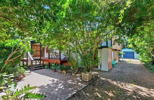 Deception Bay House | DB18 Tranquil 3B2B Retreat with parking