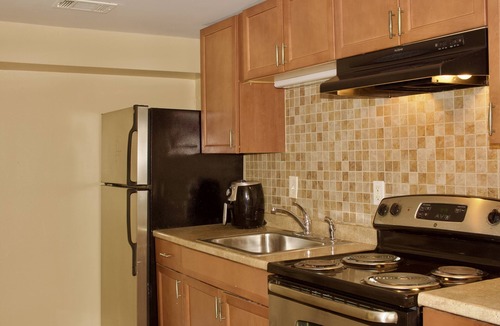 Cardozo Apartment | DC Dwtn Apt. w/Modern Interior