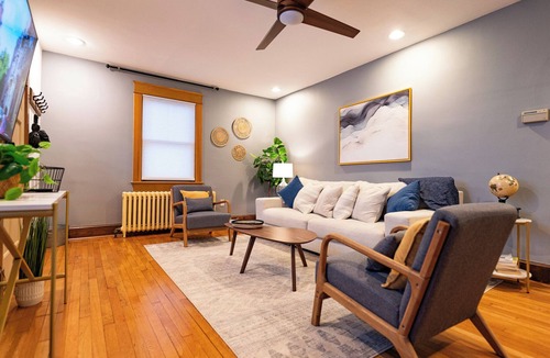 Silver Spring House | DC Metro: Cozy 4BR Cottage on a Hill - Pets allowed