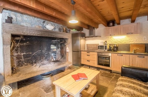 Chambon-sur-Lac House | de Bressouleille - Chambon SUR LAC
