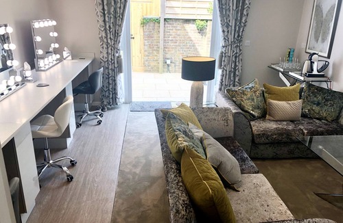 Llanishen Cottage | De Courceys Manor Cottages