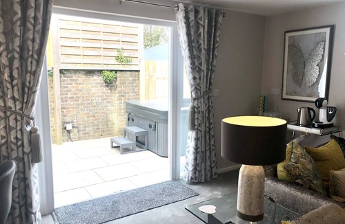 Llanishen Cottage | De Courceys Manor Cottages