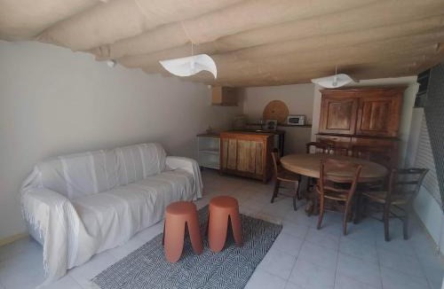 Roches Grises Apartment | De l'étang de BAGES au massif de la Clape