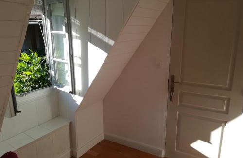 Garlin Bed & Breakfast | De l'Autre Côté