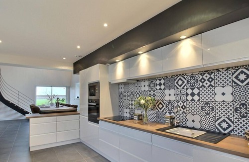 Henanbihen House | De L' EFFET - HENANBIHEN