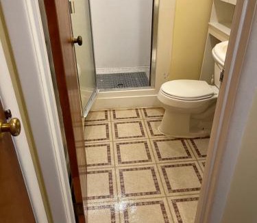 Silver Spring House | De Luxe Suite with King Size Bed