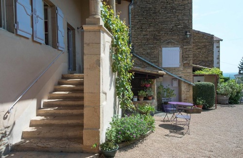 Chaintre House | De Pierre et de Vigne