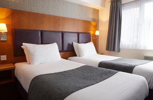 Alderley Edge Hotel | De Trafford Arms by Chef & Brewer Collection